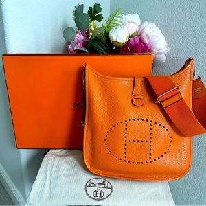 *SOLD* HERMES EVELYNE GEN III CLEMENCE PM ORANGE